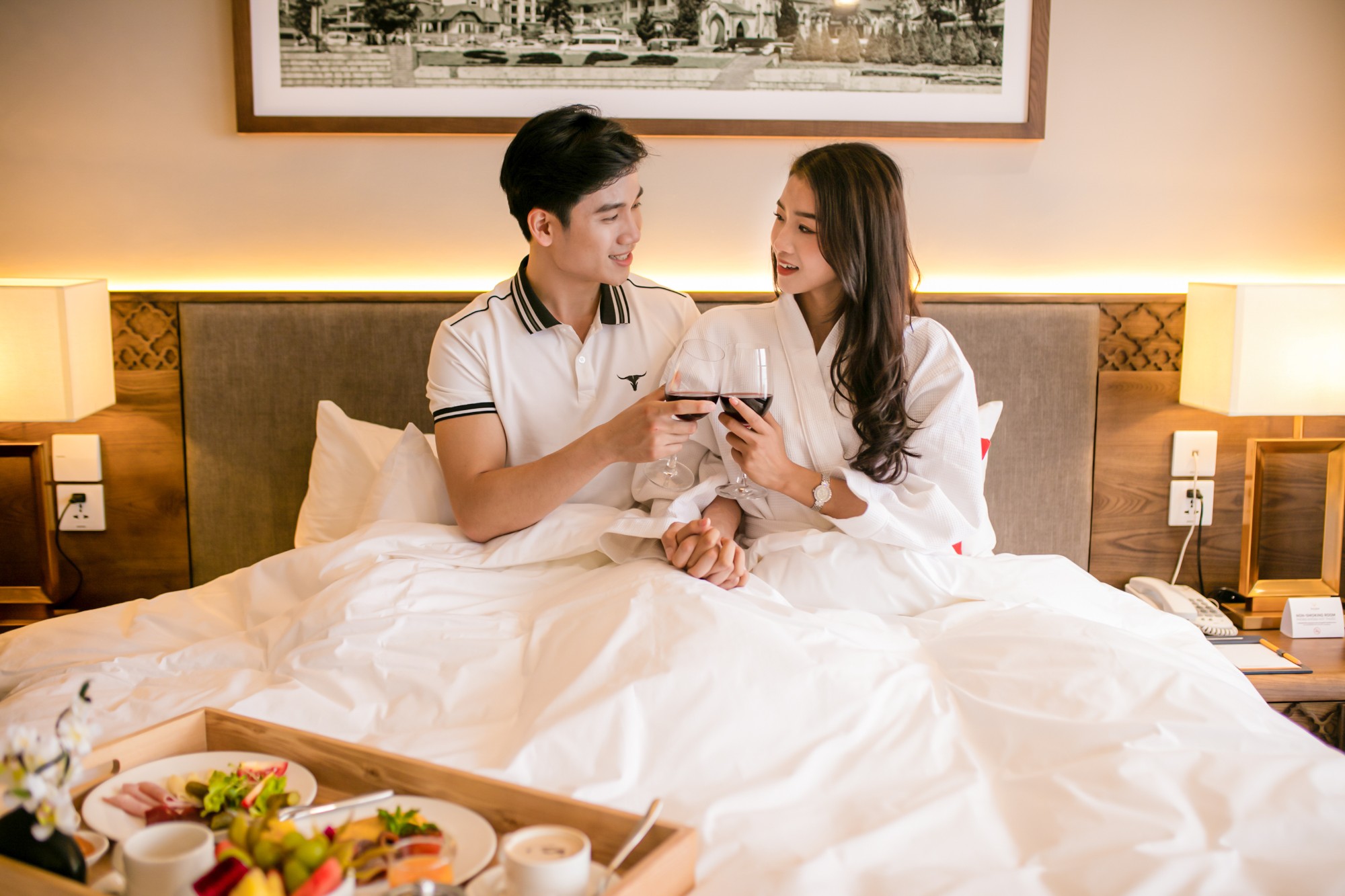 Nghỉ ngơi ngay tại khách sạn DeLaSol ngay trung tâm thị trấn
